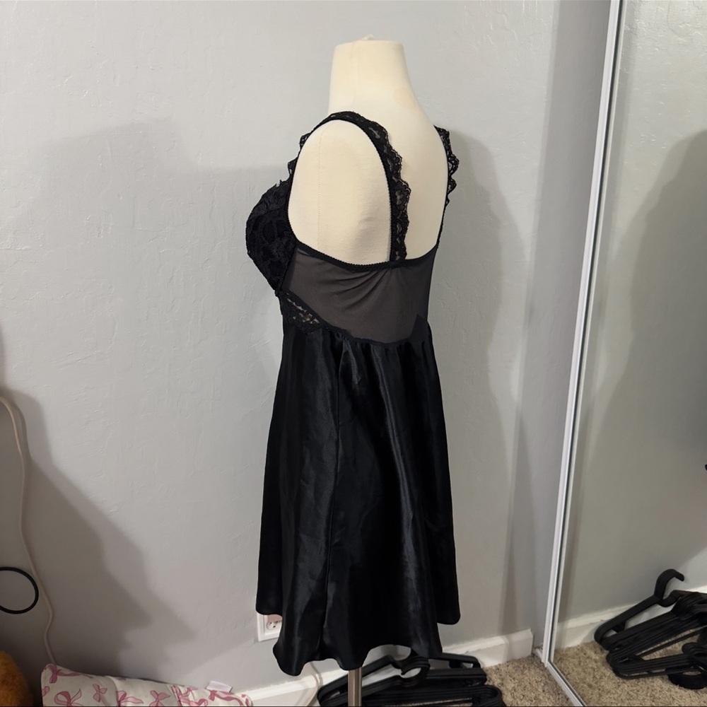 Vintage 1980’s Victoria’s Secret Satin & Lace Lingerie - Picture 6 of 8